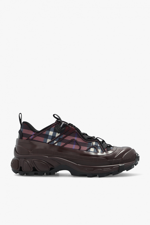 Burberry 2024 shoes canada